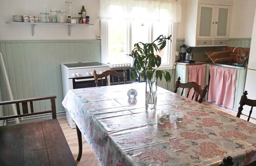 Astad House | 6 person holiday home in HALLABRO