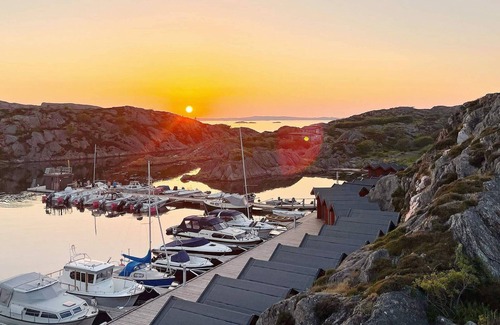 Kyrkesund House | 6 person holiday home in KLÖVEDAL