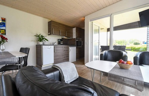 Middelfart House | 6 person holiday park home in Asperup
