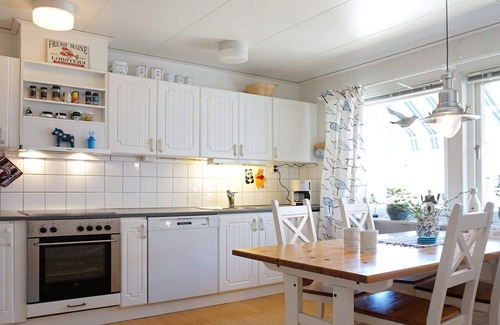 Sotenas House | 6 person holiday home in HAVSTENSSUND