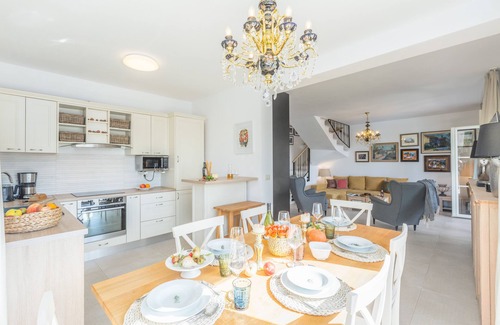 Sveti Lovrec Villa | 6 persons, heated pool, sea view, wifi, air conditioning,billiards,table tennis,