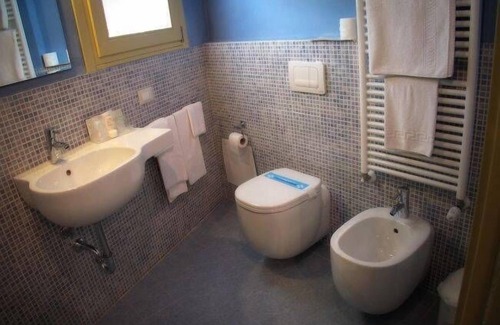 Mantua House | 6 Porte GuestHouse