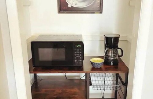 Morse Park Apartment | 6 Rockleys Vintage Motel, EV Charging Available