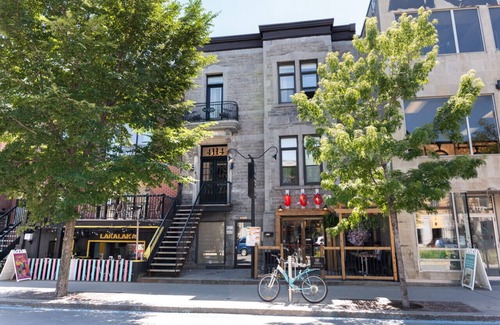 Plateau Mont Royal Apartment | #6 - Studio/Plateau/St-Denis/SelfCheck-In/AC/TV