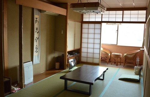 Asamushi Onsen House | 6 tatami JapaneseWestern style room bathed in the / Aomori Aomori