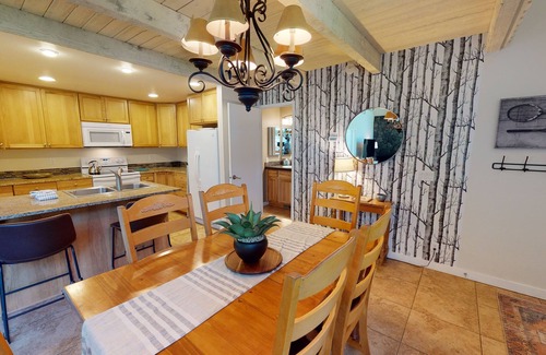 Tennis Village Condo | 6 Tennis Village | 2BR/2 BA, Sleeps 6