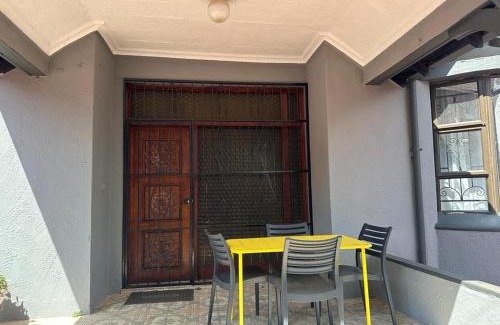 Bezuidenhout Valley House | 6 the Curve Unit 18