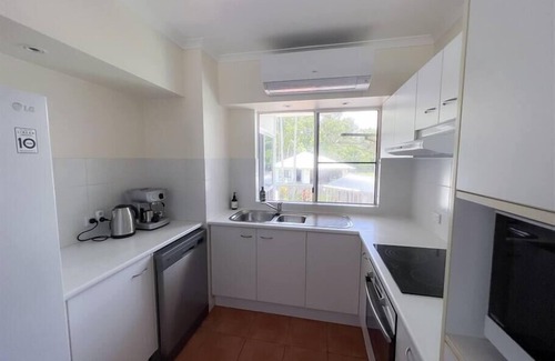 Wongaling Beach Apartment | 6 Ulysses -Spacious Beachfront Apartment