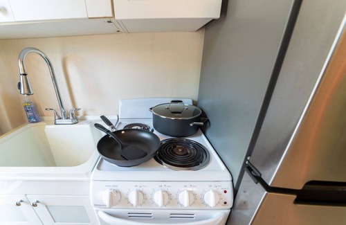 Lake Ridge Apartment | ✨ #6 Wifi, Laundry, Kitchen & Great Sun Deck