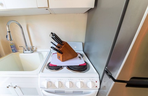 Lake Ridge Apartment | ✨ #6 Wifi, Laundry, Kitchen & Great Sun Deck
