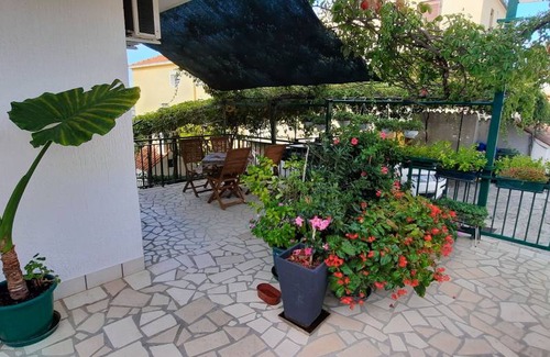 Primosten Burnji Apartment | 60 m² Apartment ∙ 2 bedrooms ∙ 4 guests