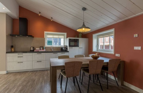 Municipality of Veere Apartment | 60 m² Apartment ∙ 4 bedrooms ∙ 6 guests