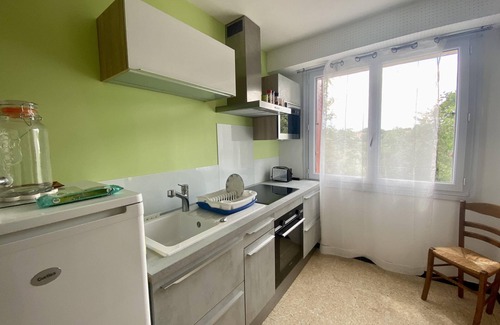 Vezenobres Apartment | 60 m² F3 ground floor apartment in a hillside villa