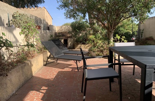 Algajola Apartment | 60 meters from the sea with a large terrace