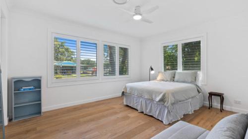 Greenwich House | 60 Yamba Street Hawks Nest