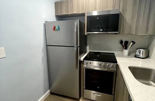 Downtown Hollywood Apartment | 600 apt 10 · Las Olas Studio W/Parking. 10 min to FLL & beach