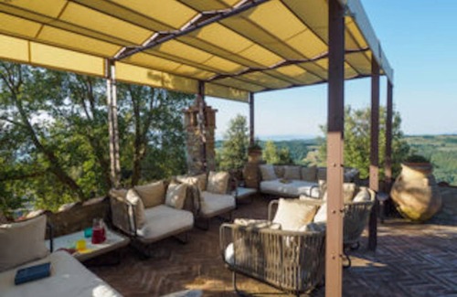 Pari Other | 600 m² Accommodation ∙ 8 bedrooms ∙ 20 guests