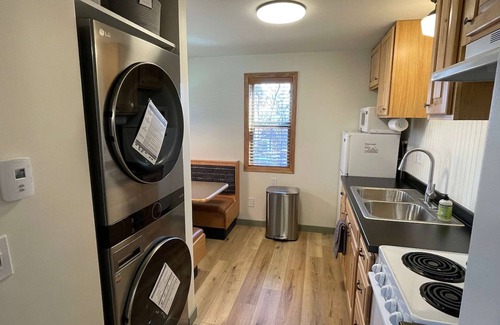 Pinedale Cabin | 600 Sqft Extended-Stay Cabin sleeps 4, adjacent to beautiful Pine Creek