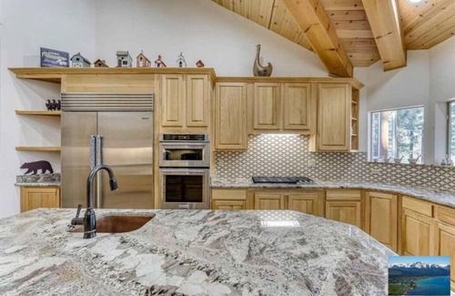 Galena Forest Estates House | 6000sf Pine House with indoor swimming pool