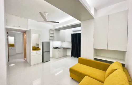 Dhaka Apartment | 600sqft,2 Family Size Studio in Bashundhara with Gym & Pool