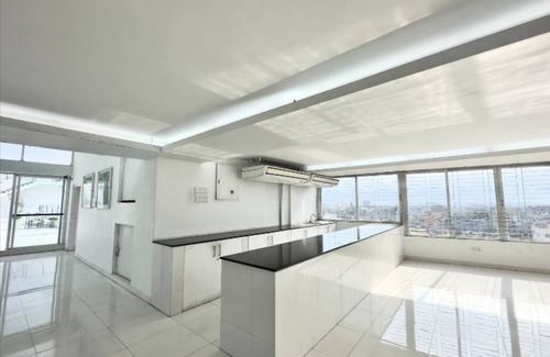 Dhaka Apartment | 600sqft,2 Family Size Studio in Bashundhara with Gym & Pool