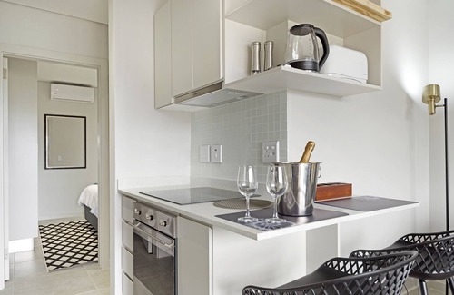 Windermere Apartment | 601@2SIX2 Florida Road