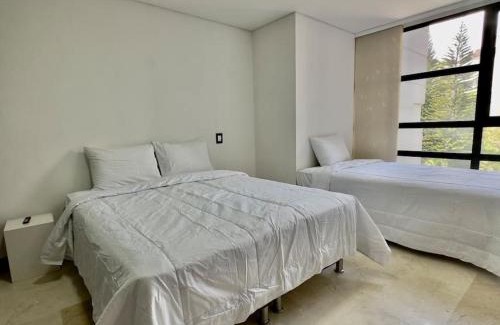 El Castillo Apartment | 602, Modern apartment in heart of El Poblado + View!