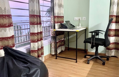 Pachhad House | 602, Valley View Homes, Bohli, Kasauli Hills - Pet-friendly & Valley Top