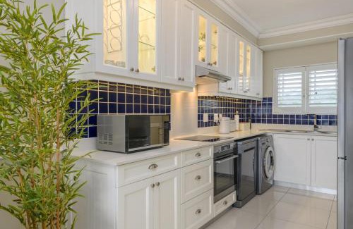Sheffield Beach Apartment | 603 Villa Royale