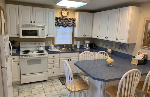 North End House | *604 12th STREET! LOCATION! LOCATION! LOCATION!*