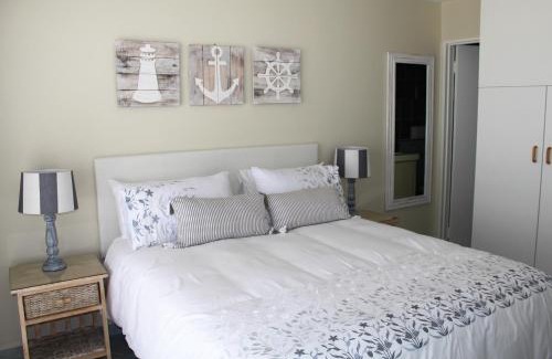 Bloubergstrand Apartment | 605 Nautica