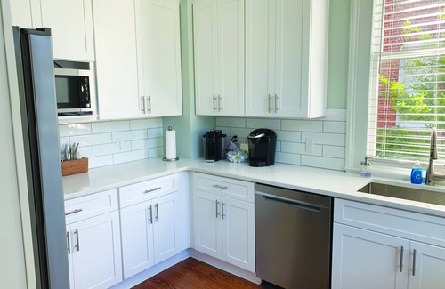 The Point Hotel | 607 Bay Inn Downtown Beaufort