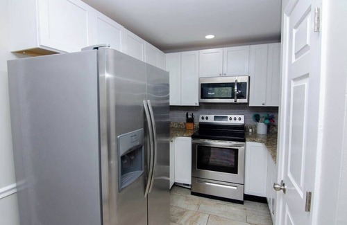 Franklin House | 608 Glencoe Ct · Quiet neighborhood in Downtown Franklin