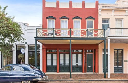 Natchez Apartment | 610 Franklin - Upstairs - 1 Bed, 1 Bath, Sleeps 4, Walk to Downtown