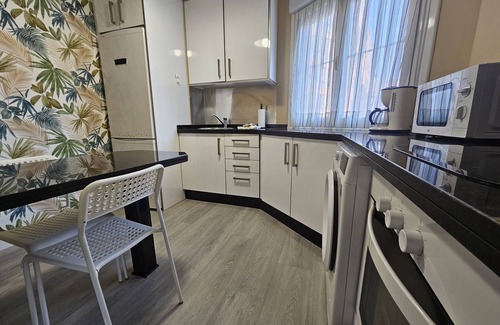 Las Campas y San Claudio Apartment | 619A Moderno y acogedor apartamento