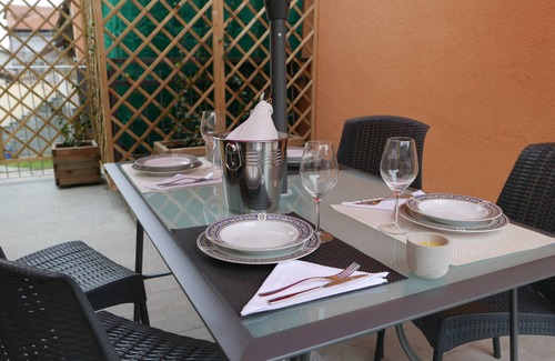 Santena House | 61cavour apartment 2 independent rooms both with private bathroom