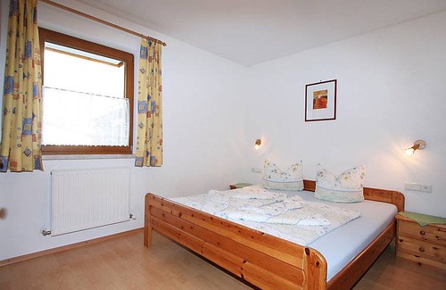 Pettneu am Arlberg Apartment | 62 m² Apartment ∙ 2 bedrooms ∙ 6 guests