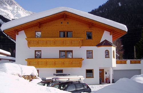 Pettneu am Arlberg Apartment | 62 m² Apartment ∙ 2 bedrooms ∙ 6 guests
