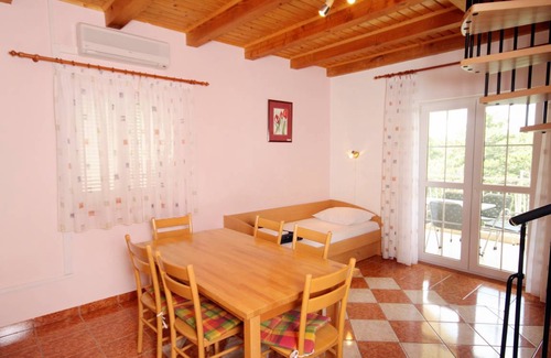 Jadranovo Apartment | 62 m² Apartment ∙ 2 bedrooms ∙ 6 guests