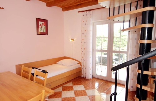 Jadranovo Apartment | 62 m² Apartment ∙ 2 bedrooms ∙ 6 guests