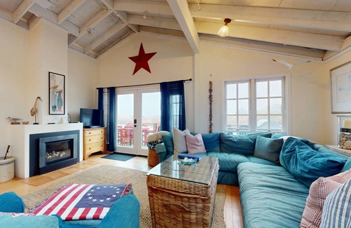 Salmon Creek Cottage | 62 m² Cabin ∙ 1 bedroom ∙ 2 guests