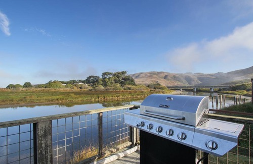 Salmon Creek Cottage | 62 m² Cabin ∙ 1 bedroom ∙ 2 guests