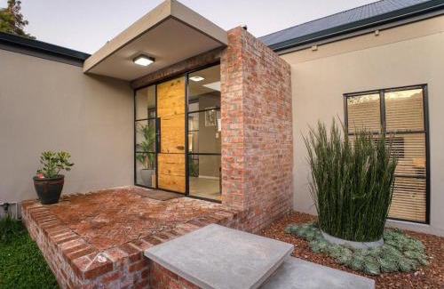 George Apartment | 62 on Adderley