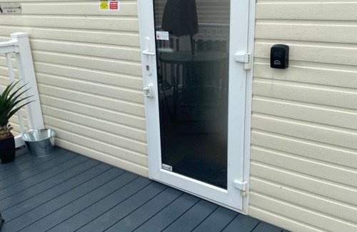 Cowes Resort | 62 Solent Village