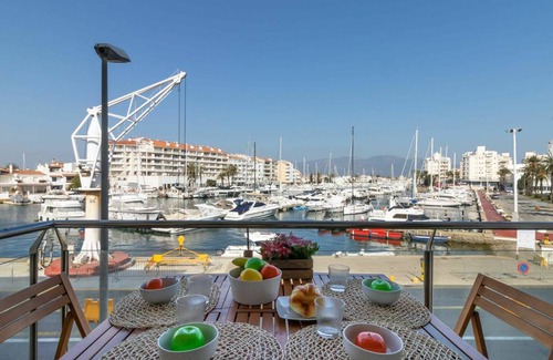 Empuriabrava Apartment | 63 m² Apartment ∙ 1 bedroom ∙ 4 guests