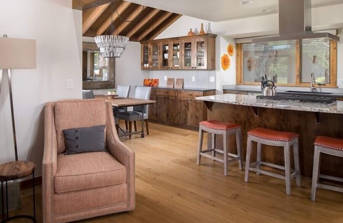 Sunriver Condo | 63 Meadow House | 2 BR/2 BA, Sleeps 4