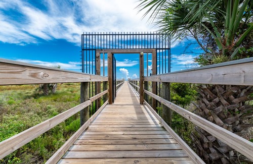 Butler Beach Condo | 64 m² Condo ∙ 1 bedroom ∙ 4 guests