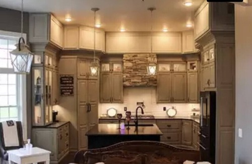 Lafferty House | 6400 sq ft of French country 7 bed hot tub and movie theater