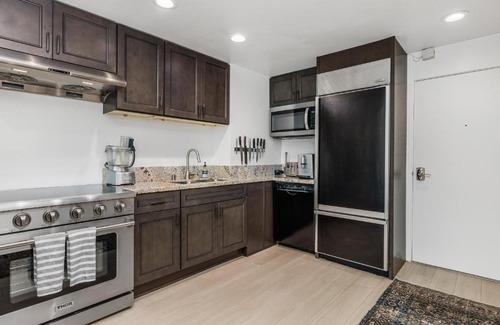 Carlsbad House | 644 A Renovated Condo at a World-Renowned Resort - Free Wifi and Parking