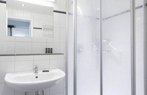 Krov House | 65 m² Bungalow ∙ 2 bedrooms ∙ 4 guests